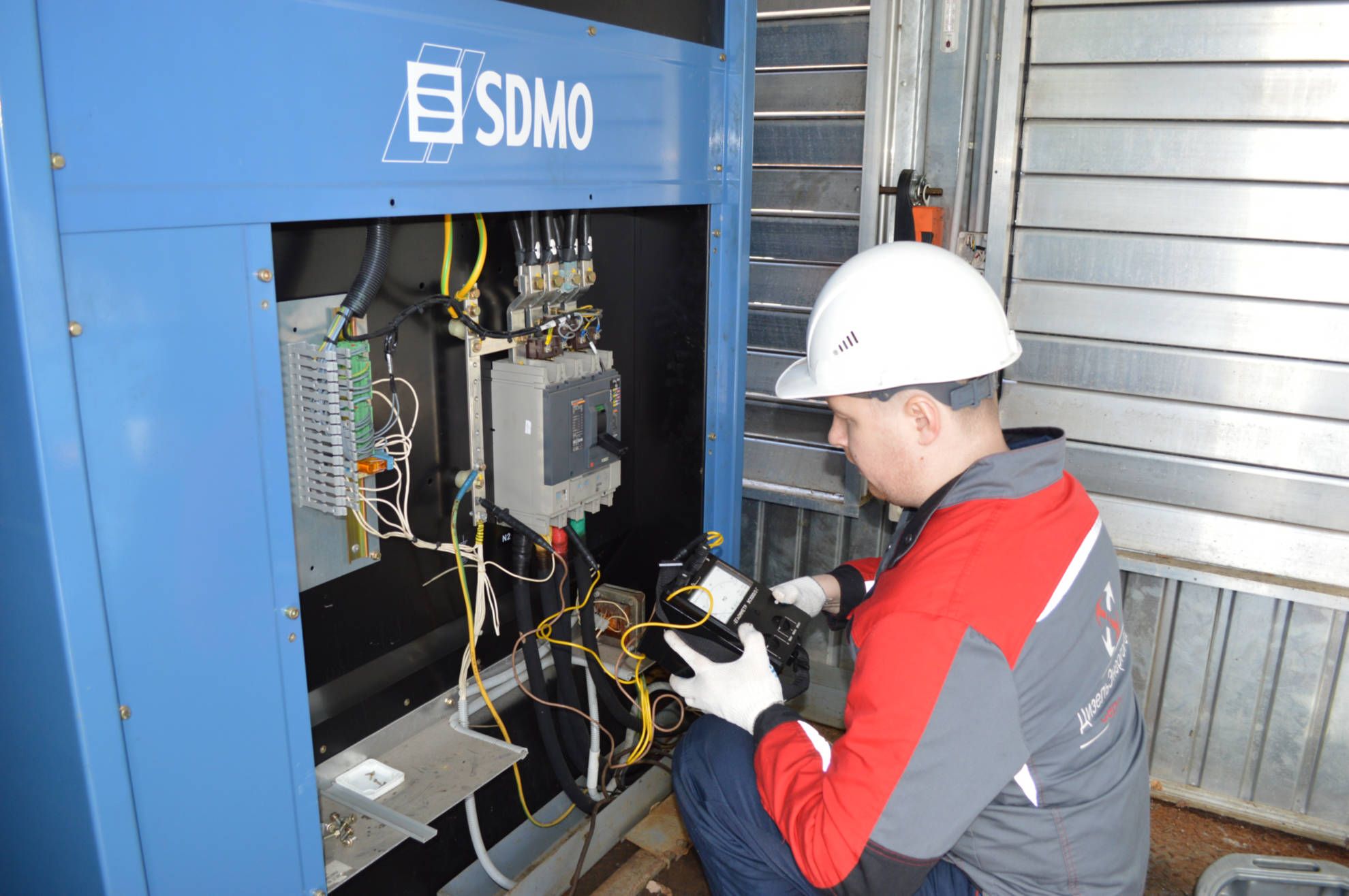 Машинист дизельной электрической станции (дгу. Обслуживание генераторной установки. Техобслуживание дизельных генераторов. Обслуживание генераторной установки. Машинист двс дэс дгу.